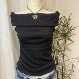 Women’s Off-the-Shoulder Foldover Ribbed Top in Black